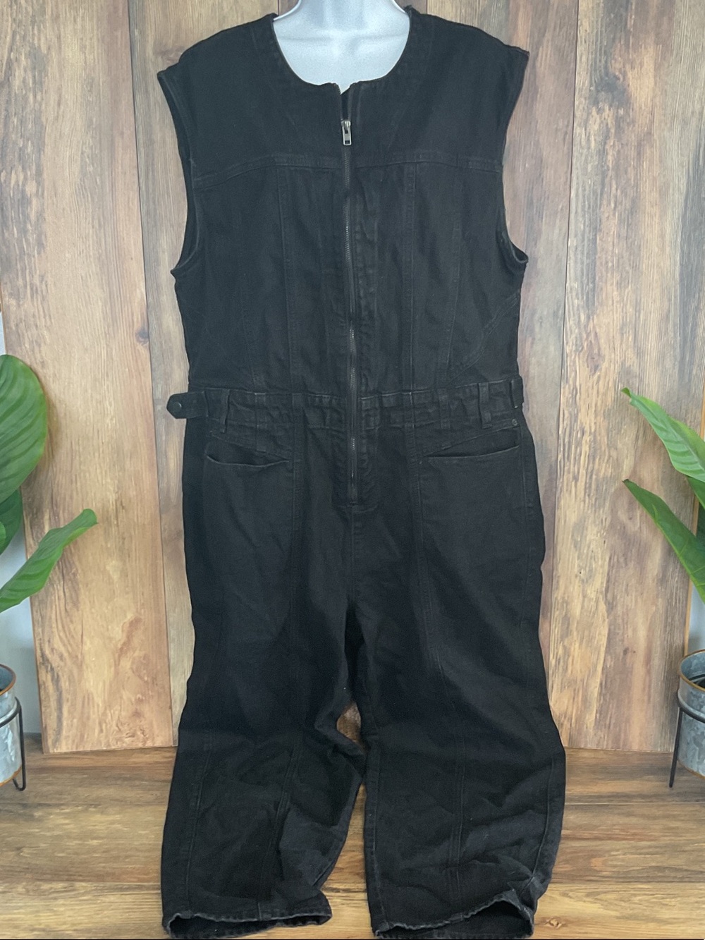 Universal Thread Black Sleeveless Denim jean Zip-Front Utility Jumpsuit 16 NWT